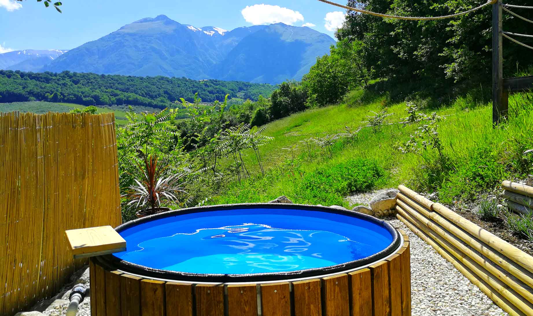 New-pool-shot-for-homepage.lowres.v1